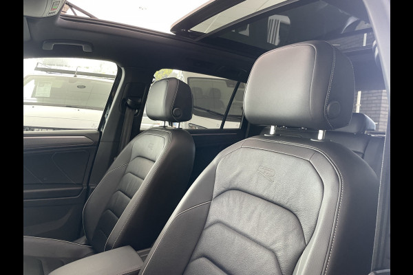 Volkswagen Tiguan 1.5 TSI 2x R-line Achteruitrijcamera - Virtual dashboard - Apple carplay - Navigatie - Parkeersensoren - Licht metalen velgen 20 inch - Mistlampen - Dakrails - IQ light - Hill hold functie - Radio - Extra getint glas - Lederen bekleding - Stuur multifunctioneel - Stoelverwarming - stuurverwarming - Regensensor - Bluetooth