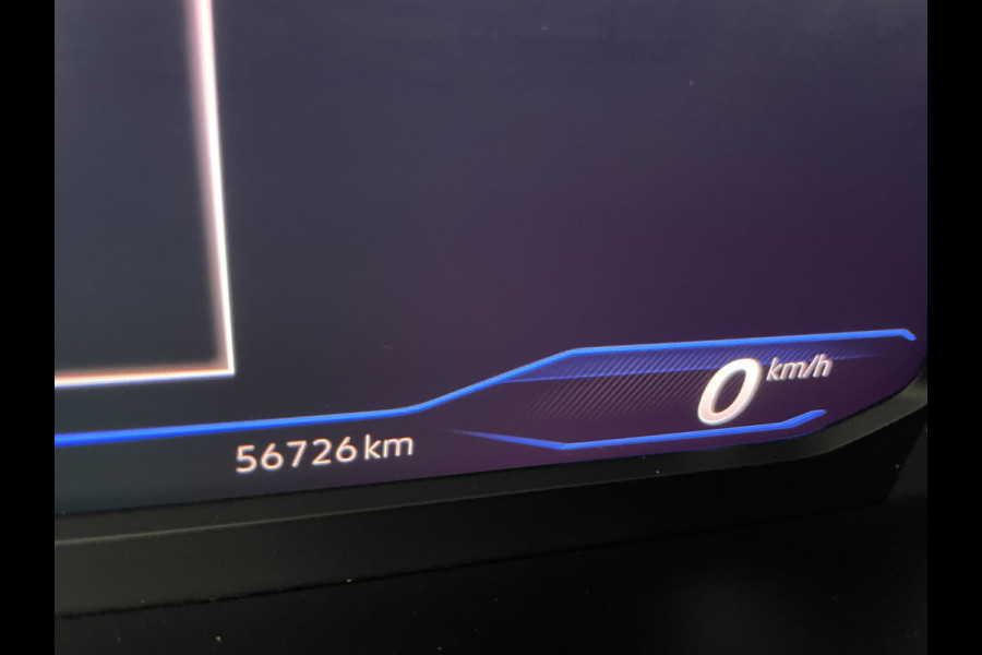 Volkswagen Tiguan 1.5 TSI 2x R-line Achteruitrijcamera - Virtual dashboard - Apple carplay - Navigatie - Parkeersensoren - Licht metalen velgen 20 inch - Mistlampen - Dakrails - IQ light - Hill hold functie - Radio - Extra getint glas - Lederen bekleding - Stuur multifunctioneel - Stoelverwarming - stuurverwarming - Regensensor - Bluetooth