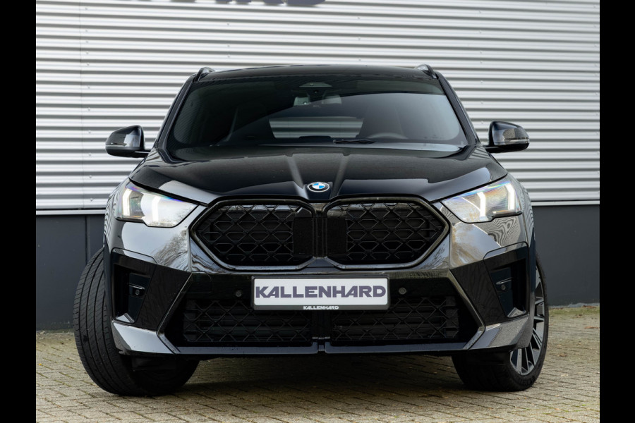 BMW X2 sDrive20i M-Sport Pro - Pano - M-Zetels - Trekhaak - Harman Kardon