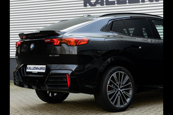 BMW X2 sDrive20i M-Sport Pro - Pano - M-Zetels - Trekhaak - Harman Kardon