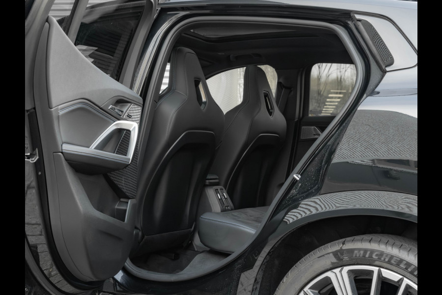 BMW X2 sDrive20i M-Sport Pro - Pano - M-Zetels - Trekhaak - Harman Kardon