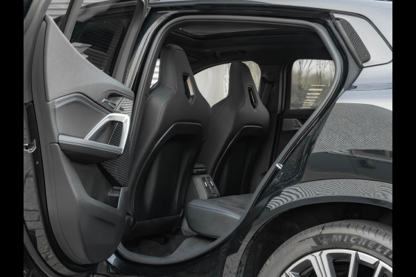 BMW X2 sDrive20i M-Sport Pro - Pano - M-Zetels - Trekhaak - Harman Kardon