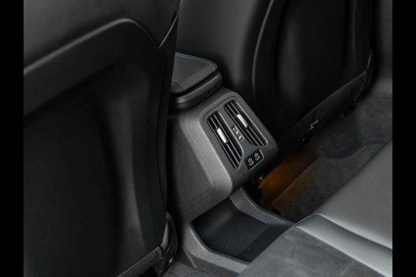 BMW X2 sDrive20i M-Sport Pro - Pano - M-Zetels - Trekhaak - Harman Kardon