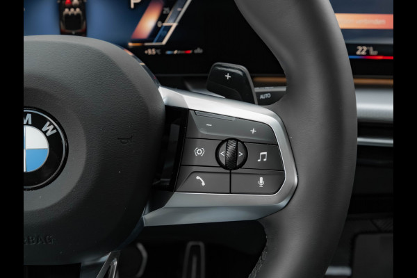 BMW X2 sDrive20i M-Sport Pro - Pano - M-Zetels - Trekhaak - Harman Kardon