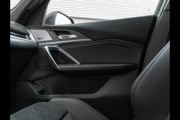BMW X2 sDrive20i M-Sport Pro - Pano - M-Zetels - Trekhaak - Harman Kardon