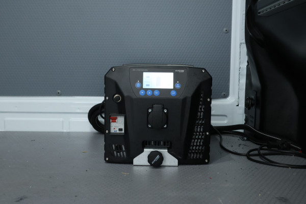 Volkswagen E-Transporter 32 L2H1 64 kWh Lengte 2, 283PK, nieuwstaat