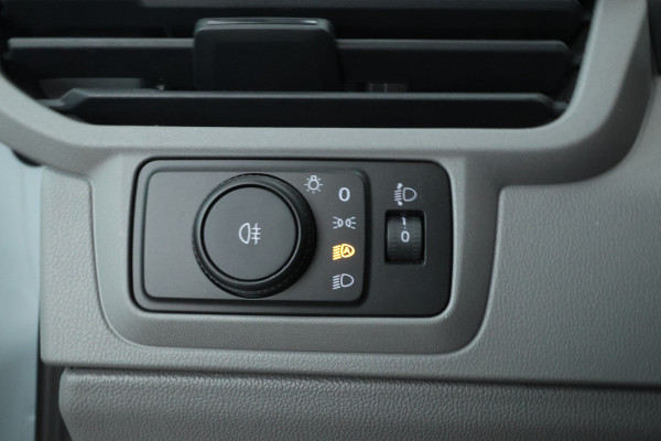 Volkswagen E-Transporter 32 L2H1 64 kWh Lengte 2, 283PK, nieuwstaat