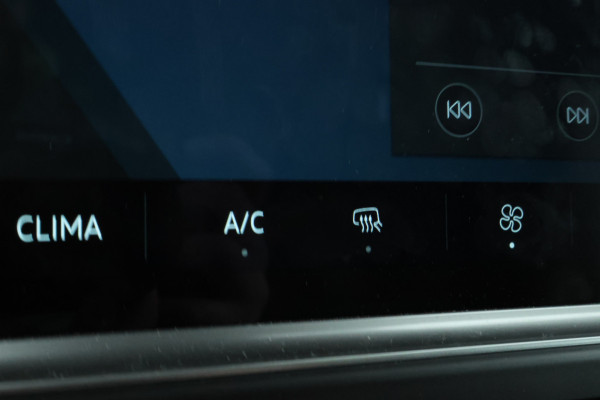 Volkswagen E-Transporter 32 L2H1 64 kWh Lengte 2, 283PK, nieuwstaat