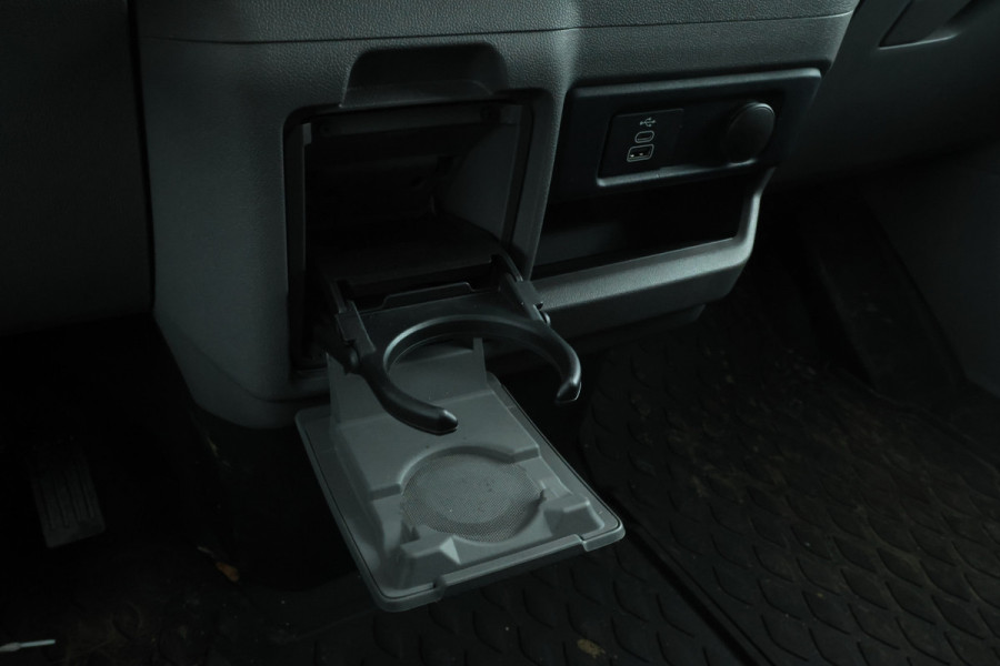 Volkswagen E-Transporter 32 L2H1 64 kWh Lengte 2, 283PK, nieuwstaat