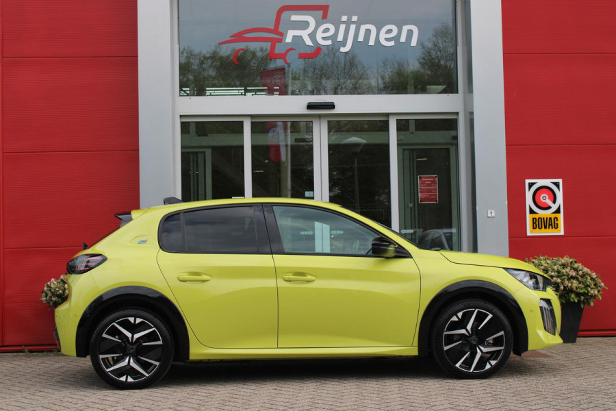 Peugeot e-208 EV GT 156PK 51 kWh | WARMTEPOMP | ALCANTARA "EXECUTIVE INTERIOR" (STOEL VERWARMING/ELEKTRISCH VERSTELBARE BESTUUDERSSTOEL MET MASSAGE FUNCTIE/ALCANTARA BEKLEDING | METAALLAK "JAUNE AGUENDA" | DRIVE ASSIST PLUS PACK (ADAPTIVE CRUISE CONTROL/STOP & GO FUNCTIE/LANE KEEPING/POSITIONING ASSIST) | 17" LICHTMETALEN VELGEN "YANAKA" | SFEER VERLICHTING IN 8 KLEUREN | KEYLESS ENTRY/START | DRAADLOZE APPLE CARPLAY/ANDROID AUTO | DRAADLOZE TELEFOONLADER | VISION & NAVIGATION PACK (NAVIGATIE/HD CAMERA VOOR EN ACHTER/DODEHOEK BEWAKING/INSTAPVERLICHTING | FULL LED KOPLAMPEN |