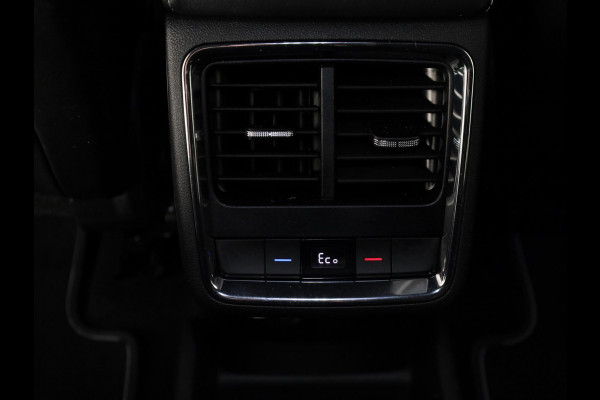 Škoda Enyaq 60 Sportline 180pk | Navigatie | 20 inch Lichtmetalen velgen | Elektrisch verstelbare voorstoel | Matrix Led | Parkeercamera | Stoelverwarming
