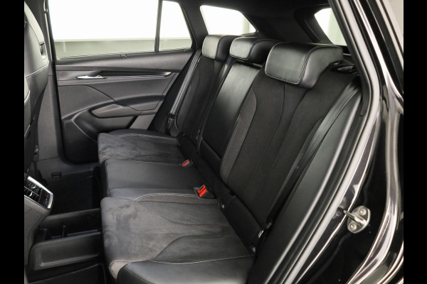 Škoda Enyaq 60 Sportline 180pk | Navigatie | 20 inch Lichtmetalen velgen | Elektrisch verstelbare voorstoel | Matrix Led | Parkeercamera | Stoelverwarming