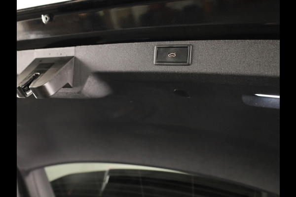 Škoda Enyaq 60 Sportline 180pk | Navigatie | 20 inch Lichtmetalen velgen | Elektrisch verstelbare voorstoel | Matrix Led | Parkeercamera | Stoelverwarming