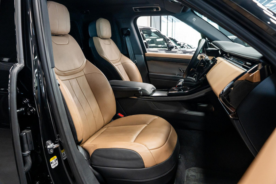 Land Rover Range Rover Sport 3.0 D300 Dynamic SE *GRIJS KENTEKEN / Meridian / Surround-View / Memory / Luchtvering / Adaptief Onderstel*