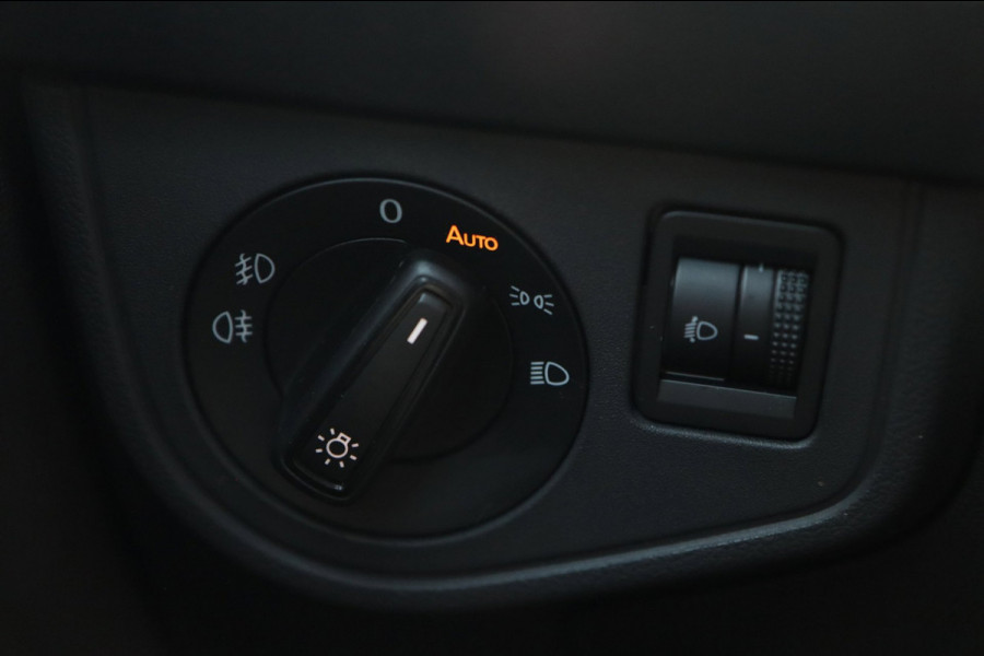 Volkswagen Taigo 1.5 TSI R-Line / PANODAK / ACC / VIRTUAL / CARPLAY