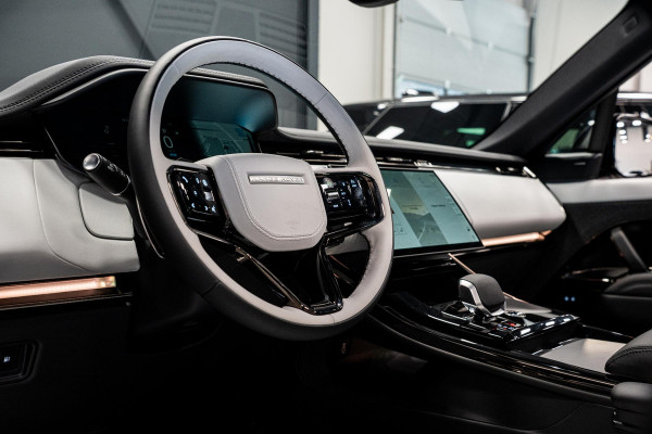 Land Rover Range Rover Sport 3.0 P460e Dynamic SE PHEV *Meridian / Panorama / Surround-View / Stoelventilatie / Black Pack / Memory stoelen*