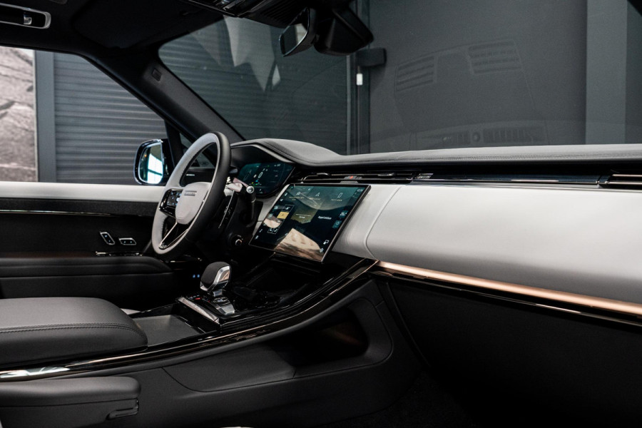 Land Rover Range Rover Sport 3.0 P460e Dynamic SE PHEV *Meridian / Panorama / Surround-View / Stoelventilatie / Black Pack / Memory stoelen*
