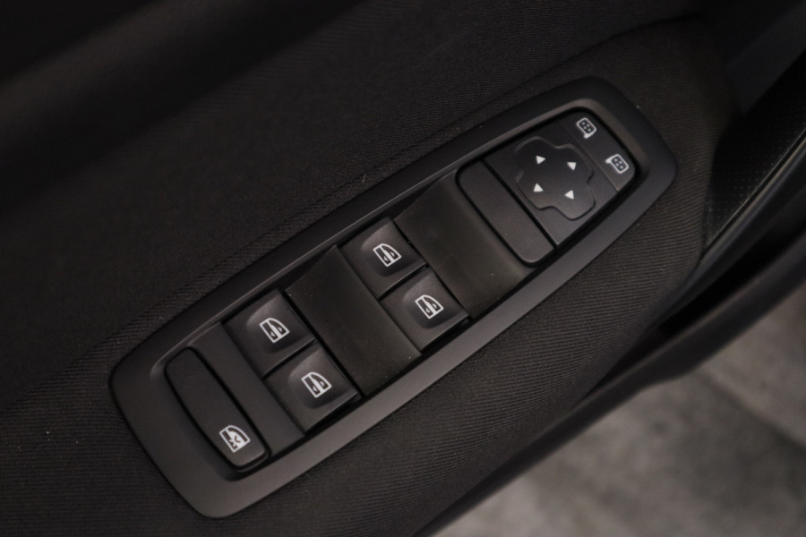 Renault Mégane Estate 1.3 TCe Limited Navigatie CruiseControl Trekhaak