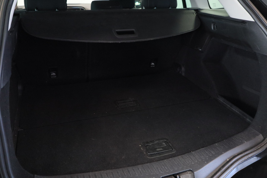 Renault Mégane Estate 1.3 TCe Limited Navigatie CruiseControl Trekhaak