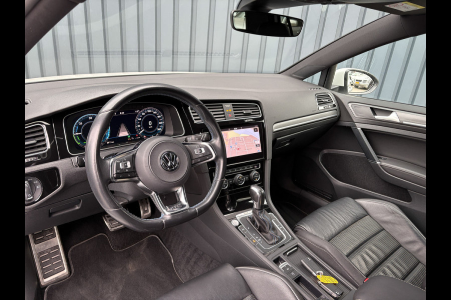 Volkswagen Golf 1.4 TSI PHEV GTE Limited Edition 051/200 | Groot navi | Stoelgeheugen | Camera | Leder | Prijs Rijklaar!!