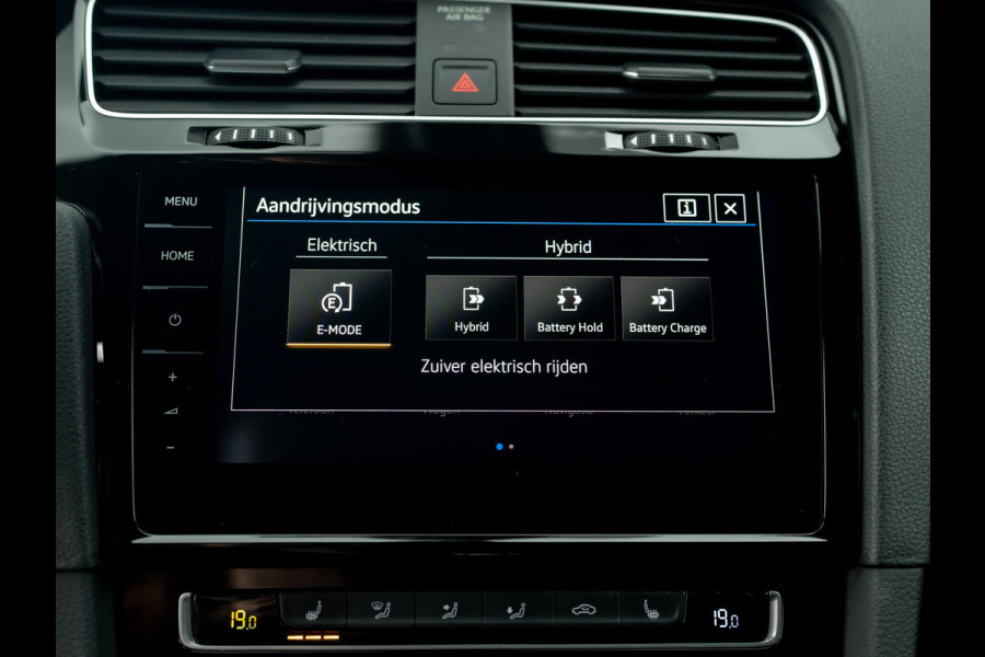 Volkswagen Golf 1.4 TSI PHEV GTE Limited Edition 051/200 | Groot navi | Stoelgeheugen | Camera | Leder | Prijs Rijklaar!!