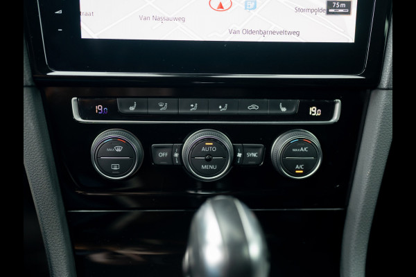 Volkswagen Golf 1.4 TSI PHEV GTE Limited Edition 051/200 | Groot navi | Stoelgeheugen | Camera | Leder | Prijs Rijklaar!!