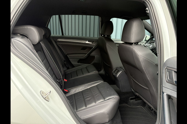 Volkswagen Golf 1.4 TSI PHEV GTE Limited Edition 051/200 | Groot navi | Stoelgeheugen | Camera | Leder | Prijs Rijklaar!!