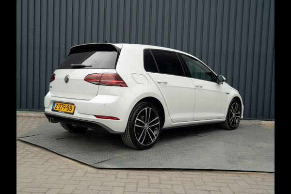 Volkswagen Golf 1.4 TSI PHEV GTE Limited Edition 051/200 | Groot navi | Stoelgeheugen | Camera | Leder | Prijs Rijklaar!!