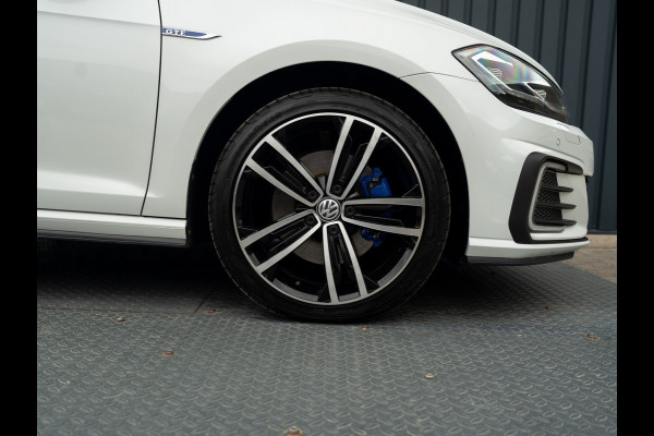 Volkswagen Golf 1.4 TSI PHEV GTE Limited Edition 051/200 | Groot navi | Stoelgeheugen | Camera | Leder | Prijs Rijklaar!!