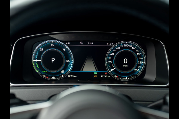 Volkswagen Golf 1.4 TSI PHEV GTE Limited Edition 051/200 | Groot navi | Stoelgeheugen | Camera | Leder | Prijs Rijklaar!!