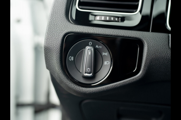 Volkswagen Golf 1.4 TSI PHEV GTE Limited Edition 051/200 | Groot navi | Stoelgeheugen | Camera | Leder | Prijs Rijklaar!!