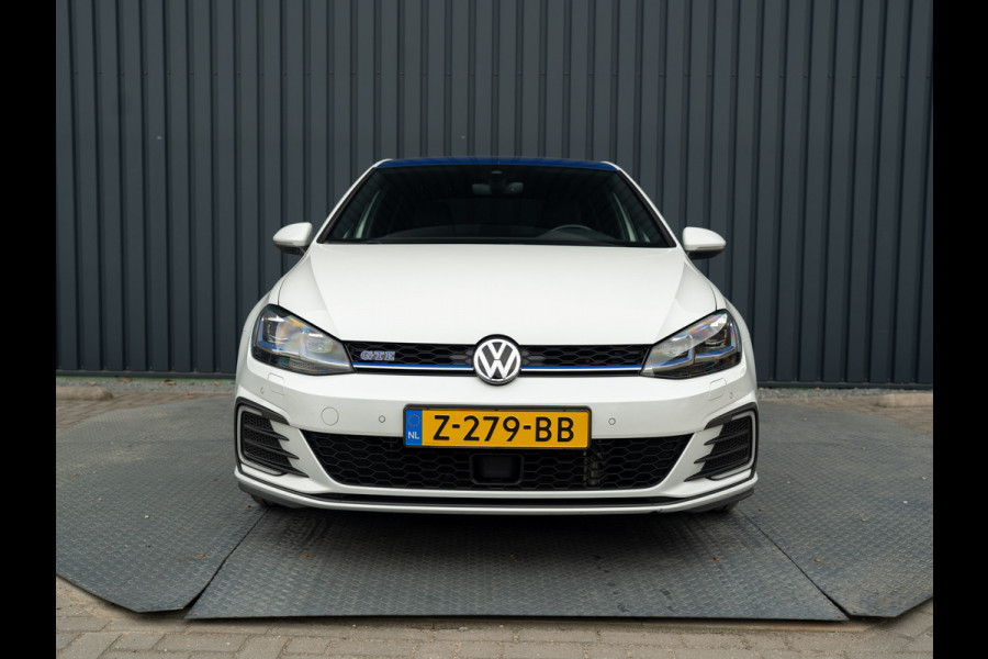 Volkswagen Golf 1.4 TSI PHEV GTE Limited Edition 051/200 | Groot navi | Stoelgeheugen | Camera | Leder | Prijs Rijklaar!!