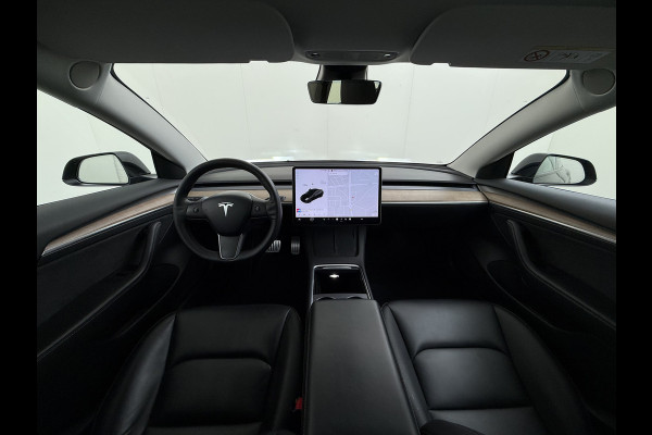 Tesla Model 3 Performance 513pk AWD Facelift Warmtepomp Elek.Achterklep Dubbelglas Lmv 20" AutoPilot Panoramadak Adaptive Cruise Camera's Leer Elektr.Stuur+Stoel+Geheugen Stoel+Bank-Verwarmd Keyless Wifi 4WD 1e Eigenaar Origineel Nederlandse Auto SOH 81%