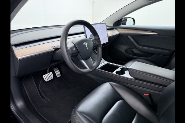 Tesla Model 3 Performance 513pk AWD Facelift Warmtepomp Elek.Achterklep Dubbelglas Lmv 20" AutoPilot Panoramadak Adaptive Cruise Camera's Leer Elektr.Stuur+Stoel+Geheugen Stoel+Bank-Verwarmd Keyless Wifi 4WD 1e Eigenaar Origineel Nederlandse Auto SOH 81%