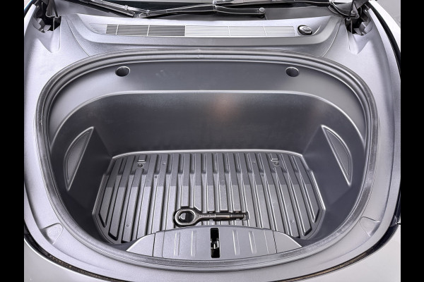 Tesla Model 3 Performance 513pk AWD Facelift Warmtepomp Elek.Achterklep Dubbelglas Lmv 20" AutoPilot Panoramadak Adaptive Cruise Camera's Leer Elektr.Stuur+Stoel+Geheugen Stoel+Bank-Verwarmd Keyless Wifi 4WD 1e Eigenaar Origineel Nederlandse Auto SOH 81%