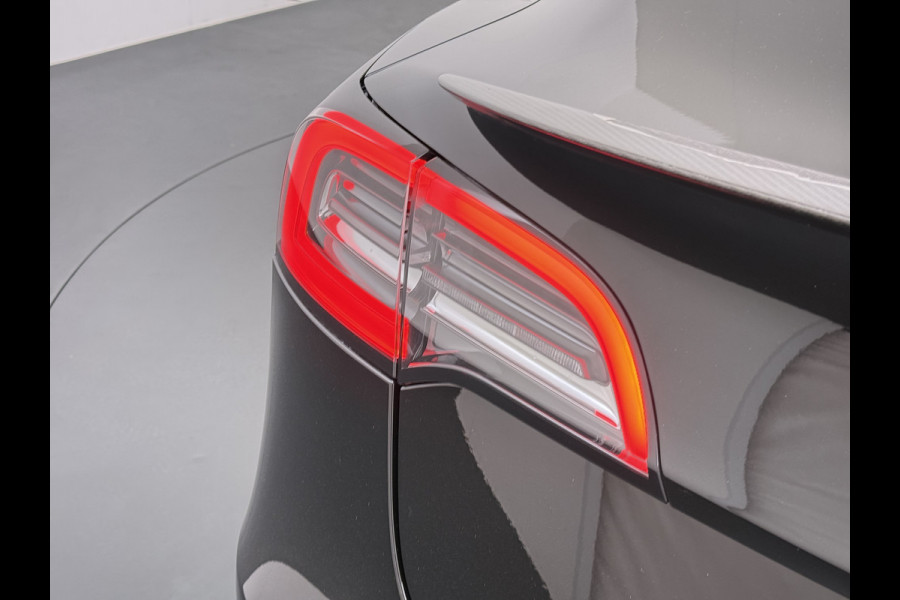 Tesla Model 3 Performance 513pk AWD Facelift Warmtepomp Elek.Achterklep Dubbelglas Lmv 20" AutoPilot Panoramadak Adaptive Cruise Camera's Leer Elektr.Stuur+Stoel+Geheugen Stoel+Bank-Verwarmd Keyless Wifi 4WD 1e Eigenaar Origineel Nederlandse Auto SOH 81%