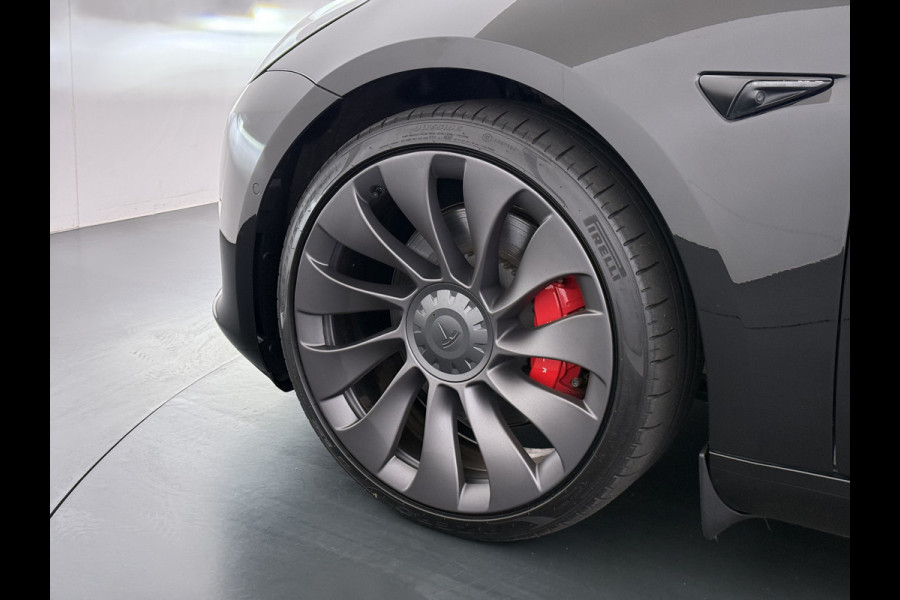 Tesla Model 3 Performance 513pk AWD Facelift Warmtepomp Elek.Achterklep Dubbelglas Lmv 20" AutoPilot Panoramadak Adaptive Cruise Camera's Leer Elektr.Stuur+Stoel+Geheugen Stoel+Bank-Verwarmd Keyless Wifi 4WD 1e Eigenaar Origineel Nederlandse Auto SOH 81%