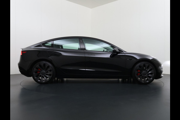 Tesla Model 3 Performance 513pk AWD Facelift Warmtepomp Elek.Achterklep Dubbelglas Lmv 20" AutoPilot Panoramadak Adaptive Cruise Camera's Leer Elektr.Stuur+Stoel+Geheugen Stoel+Bank-Verwarmd Keyless Wifi 4WD 1e Eigenaar Origineel Nederlandse Auto SOH 81%