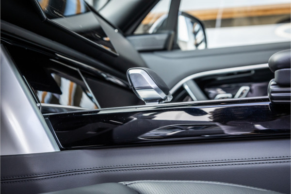 Land Rover Range Rover 3.0 P550e Autobiography PHEV - Panorama | Meridian | Stoelkoeling & Massage | Elek. Trekhaak