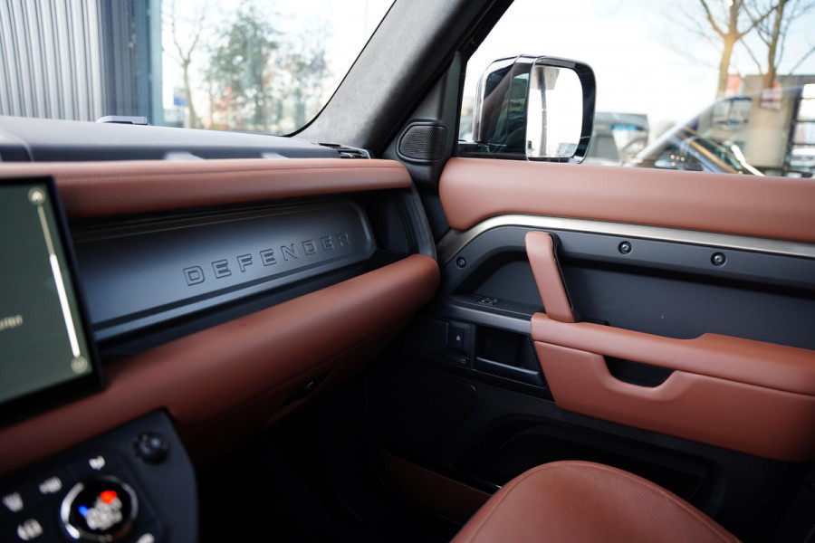 Land Rover Defender 110 P 635 Octa 4.4 Edition One GERESERVEERD