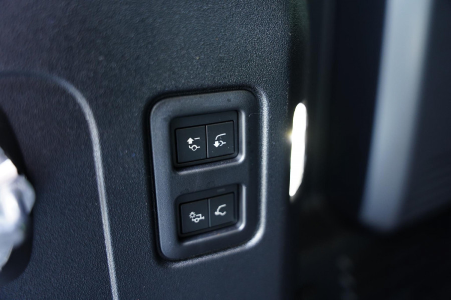 Land Rover Defender 110 P 635 Octa 4.4 Edition One GERESERVEERD