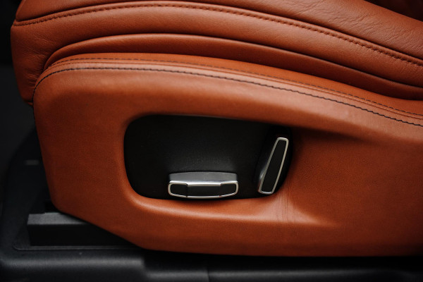 Land Rover Defender 110 P 635 V 8 Octa One of One Lamborghini Leather