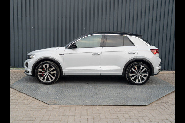 Volkswagen T-Roc 1.5 TSI Sport Business R | Apple Carplay/ Android Auto | Camera | 19'' | Trekhaak afnb. | Prijs Rijklaar!!