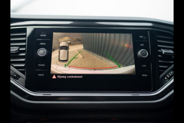 Volkswagen T-Roc 1.5 TSI Sport Business R | Apple Carplay/ Android Auto | Camera | 19'' | Trekhaak afnb. | Prijs Rijklaar!!
