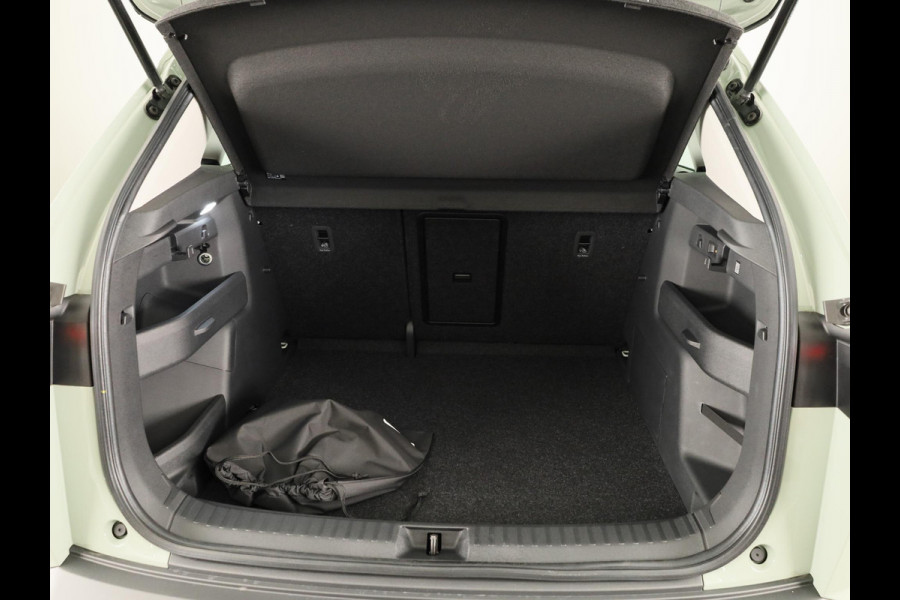 Škoda Elroq Business Edition Elektromotor 150 kW / 204 PK SUV | Trekhaak wegklapbaar | Lichtmetalen velgen 20 inch Vega