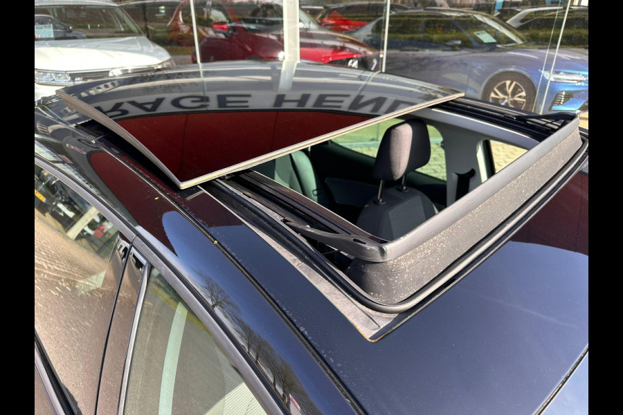 Seat Leon 1.5 TSI Style Ultimate Edition Virtual cockpit | PANO | Volledig LED | CAMERA |