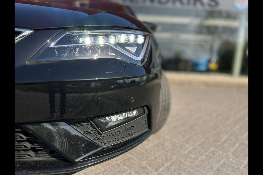 Seat Leon 1.5 TSI Style Ultimate Edition Virtual cockpit | PANO | Volledig LED | CAMERA |