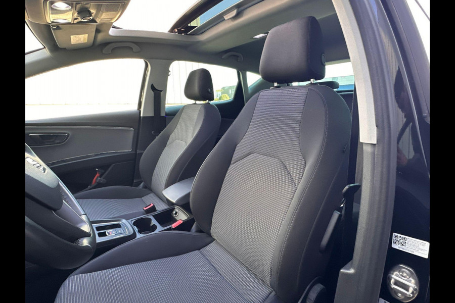 Seat Leon 1.5 TSI Style Ultimate Edition Virtual cockpit | PANO | Volledig LED | CAMERA |