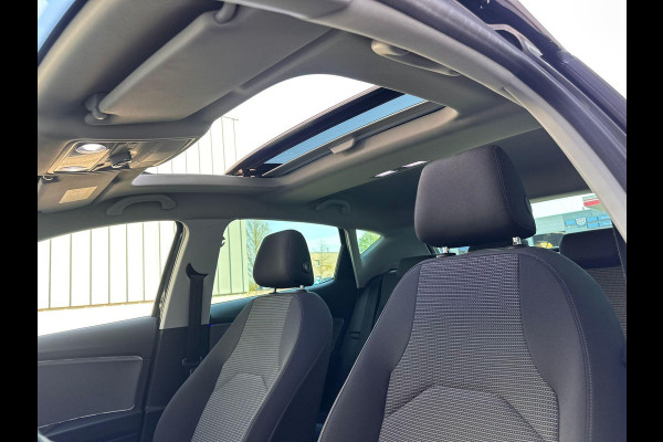 Seat Leon 1.5 TSI Style Ultimate Edition Virtual cockpit | PANO | Volledig LED | CAMERA |