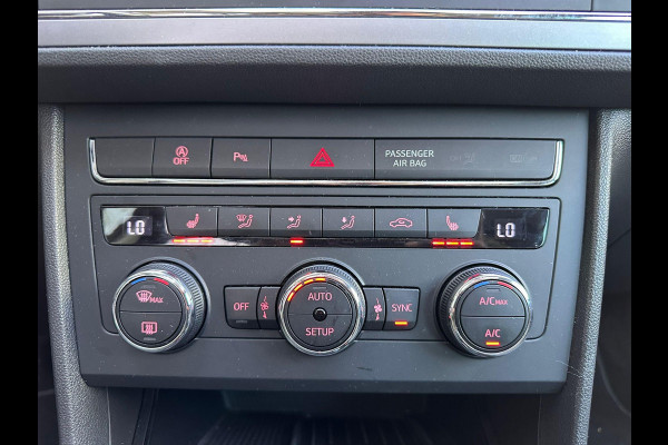 Seat Leon 1.5 TSI Style Ultimate Edition Virtual cockpit | PANO | Volledig LED | CAMERA |
